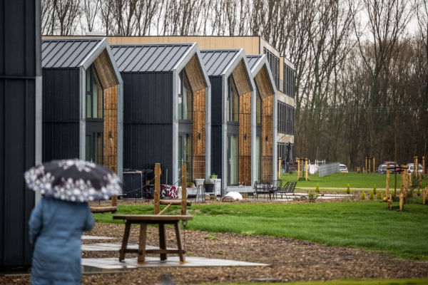 Aantal vergunningen voor tijdelijke woningen fors gestegen
